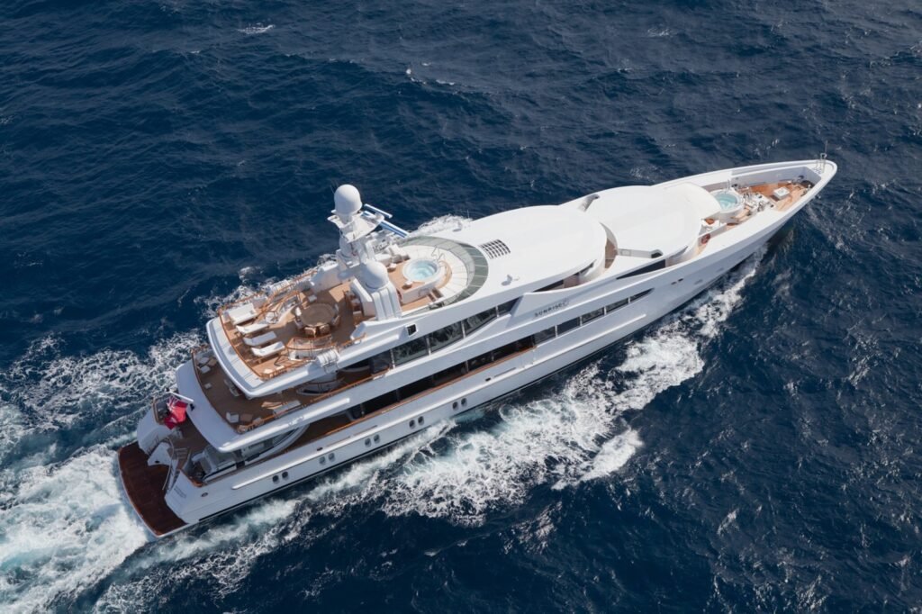 FRIENDSHIP exterior