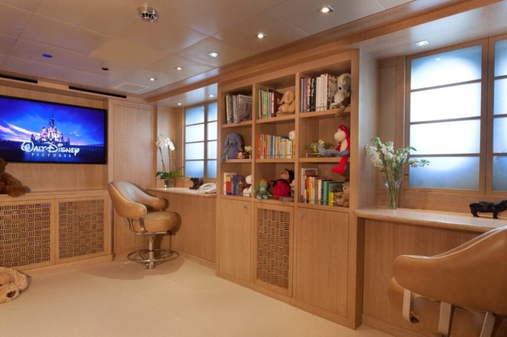 FRIENDSHIP guest cabin