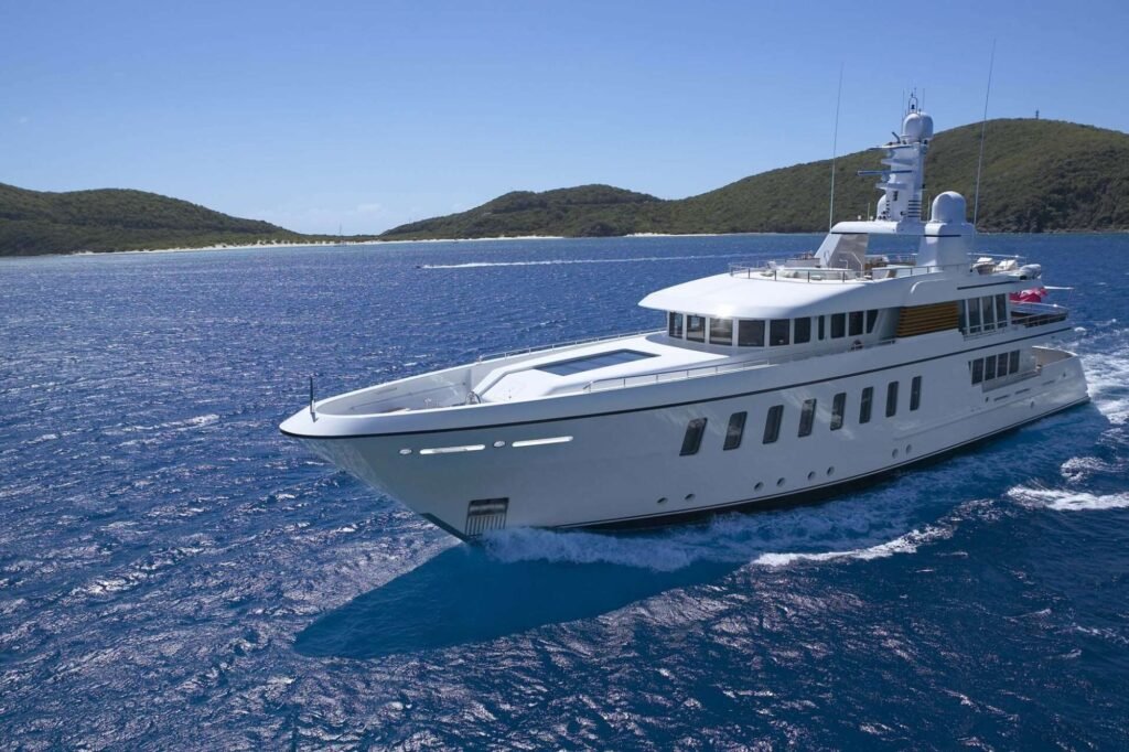 GLADIATOR for charter, profile view