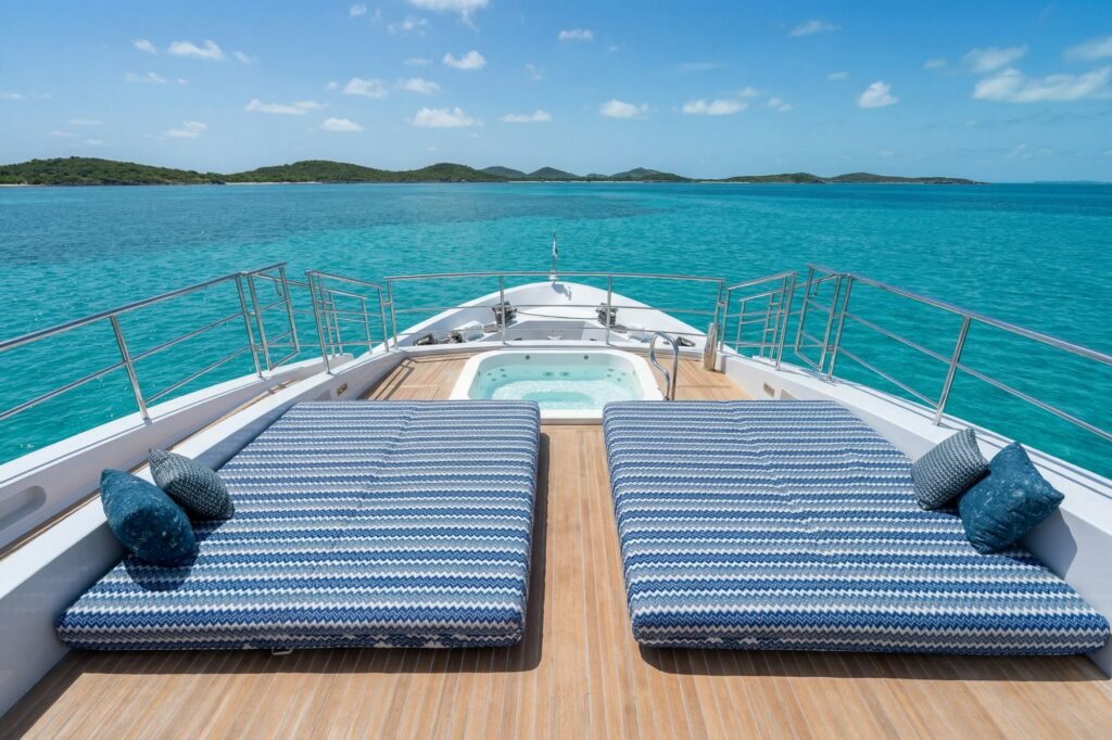 H forward Portuguese bow Jacuzzi