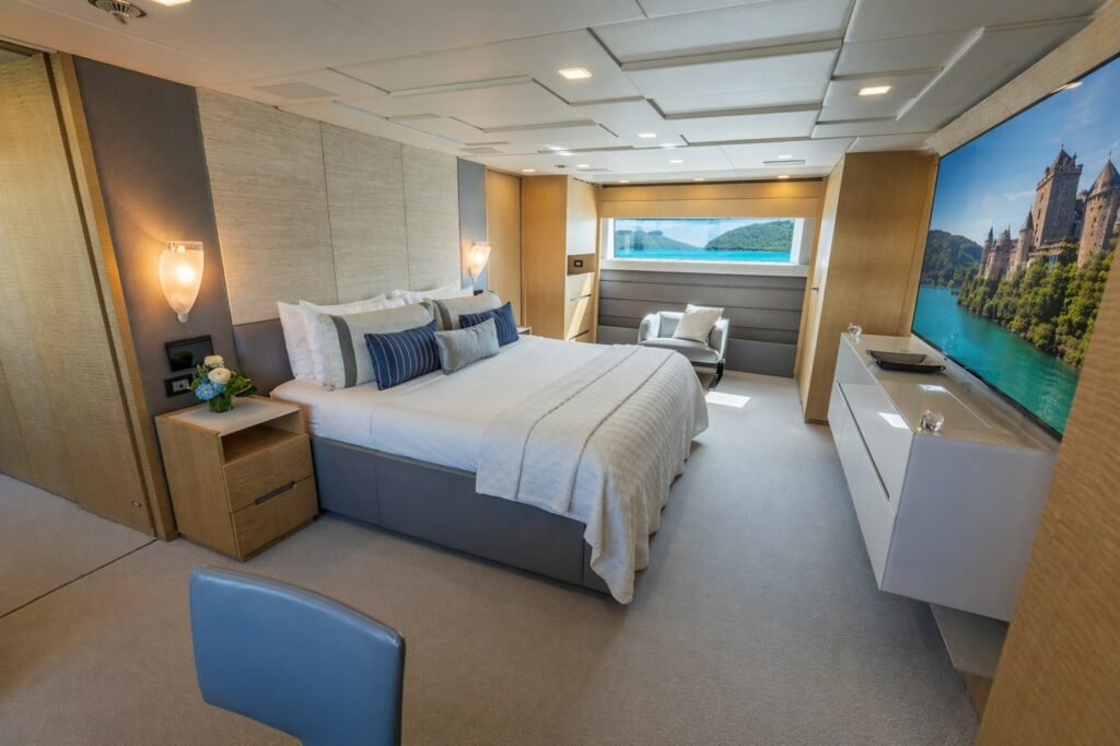 H master stateroom