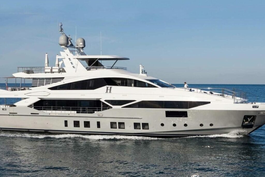 H for charter, profile view