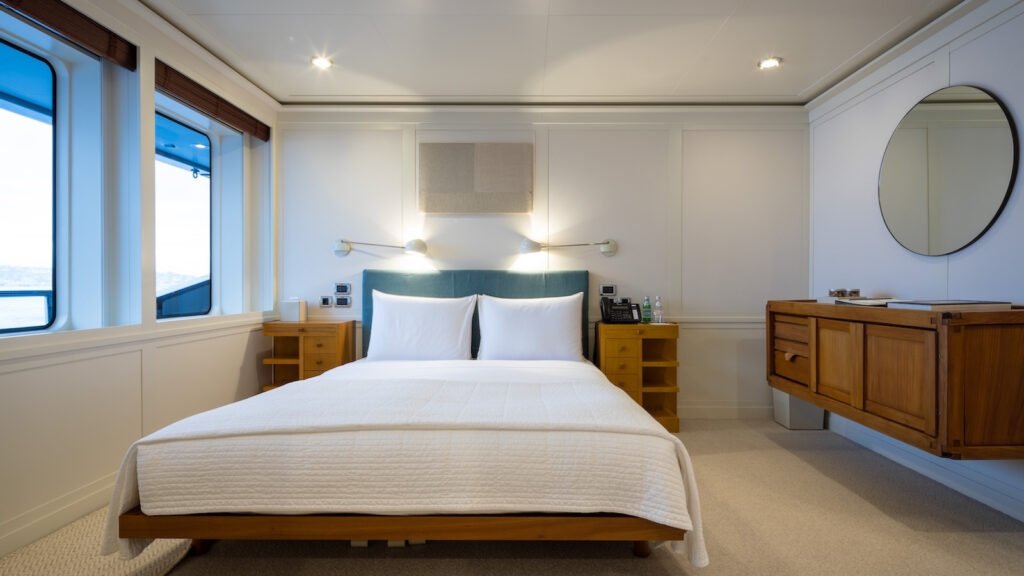 HBC guest cabin, main deck
