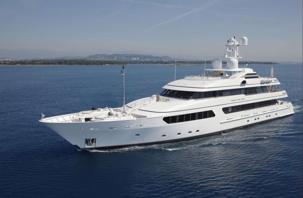 Hurricane Run Yacht for charter 2