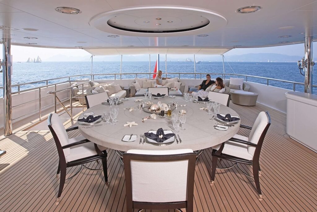 Hurricane Run Yacht for charter 4
