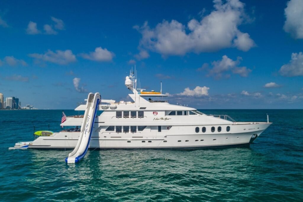 I LOVE THIS BOAT for charter, profile view