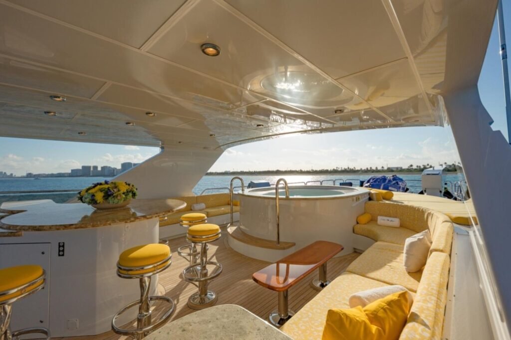 I LOVE THIS BOAT deck