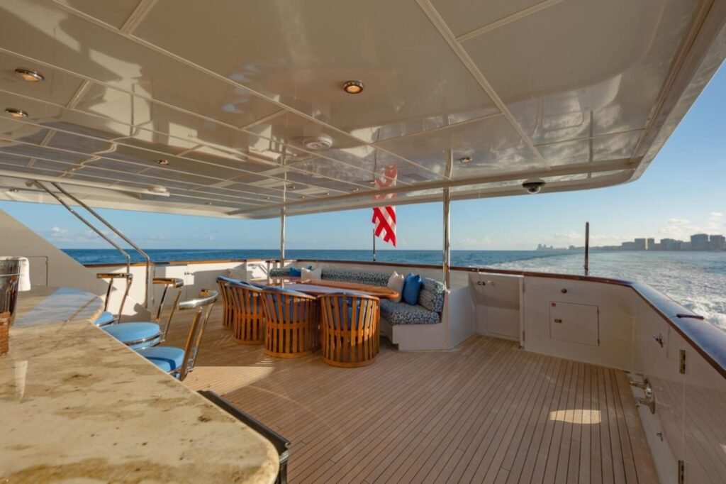 I LOVE THIS BOAT aft deck