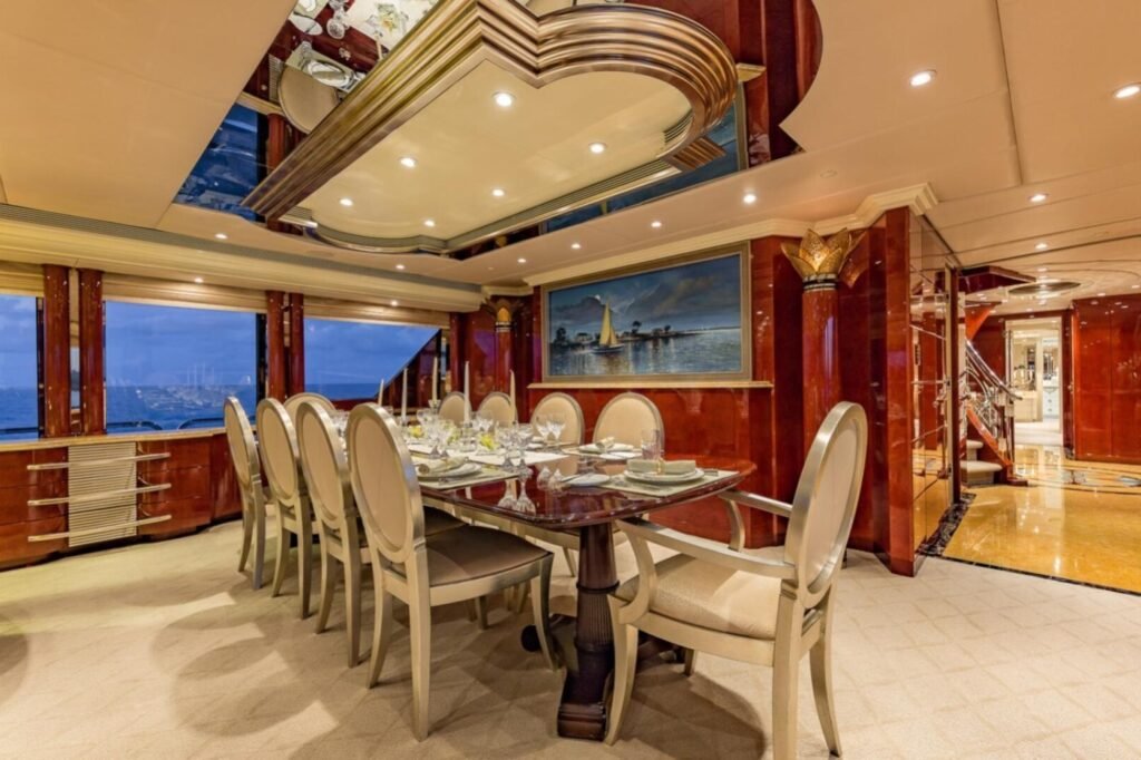 I LOVE THIS BOAT formal dining