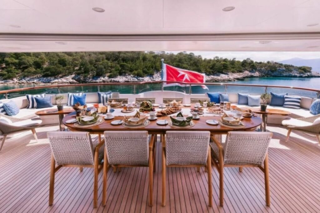 DILARA interior