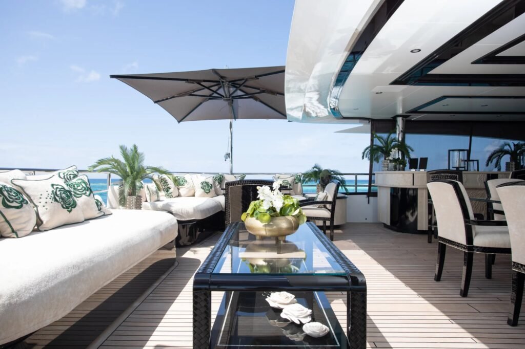 Shroud Cay charter yacht, swim platform in the Exumas