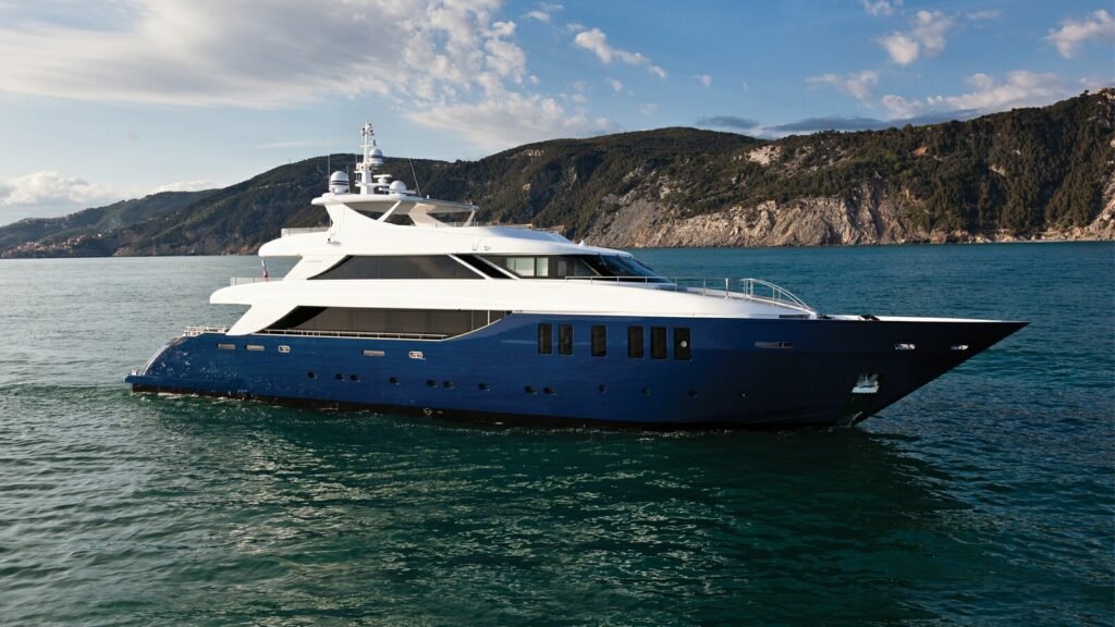 Ipanemas Yacht for charter 1