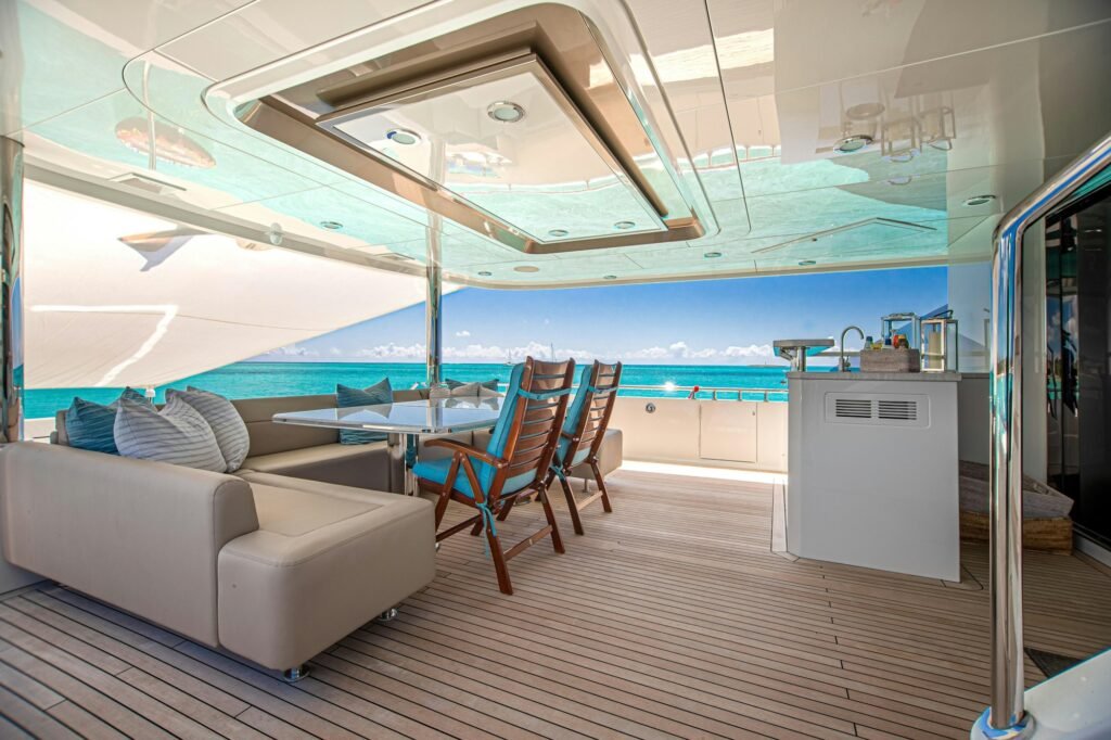 ISLAND COWBOY salon lounge