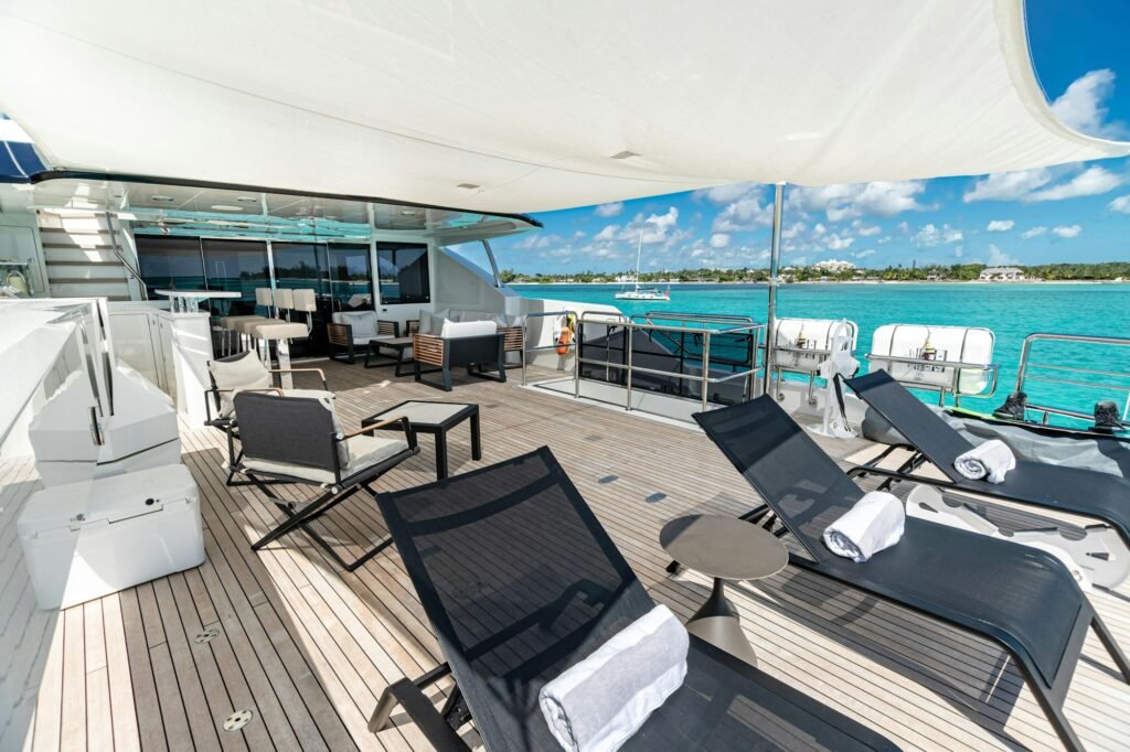ISLAND COWBOY deck lounge and pool