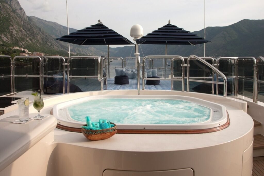 JO I aft deck
