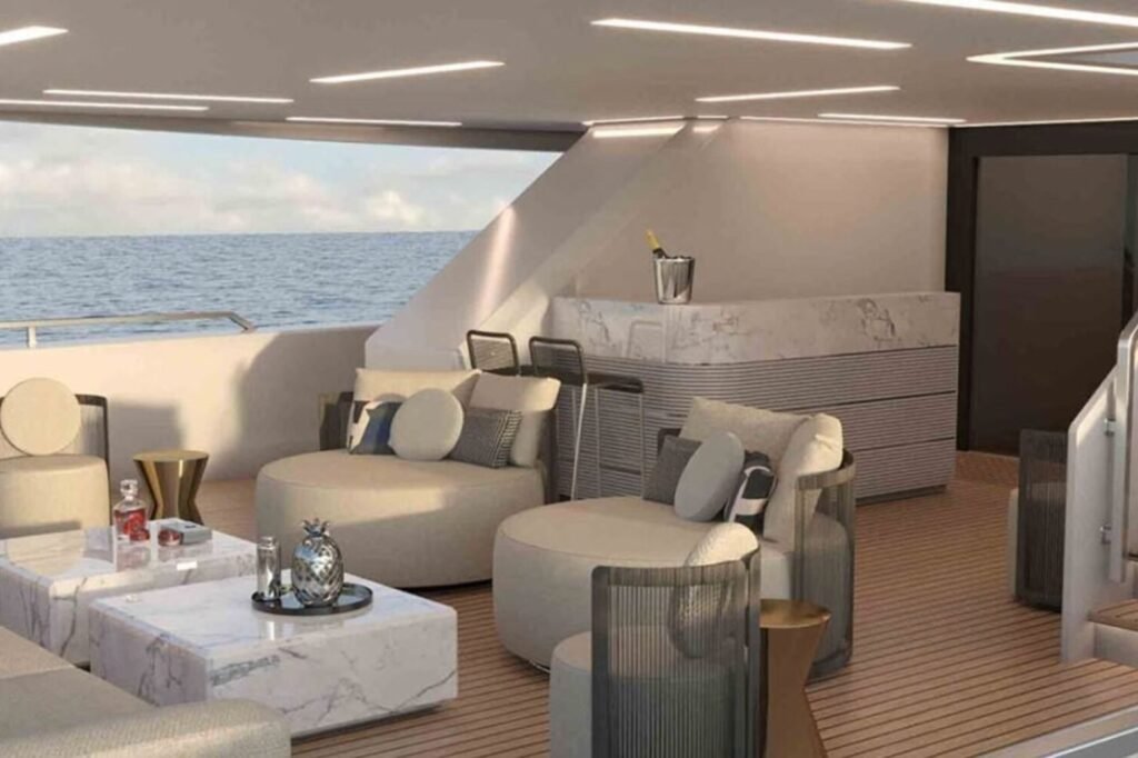 K2 foredeck jacuzzi