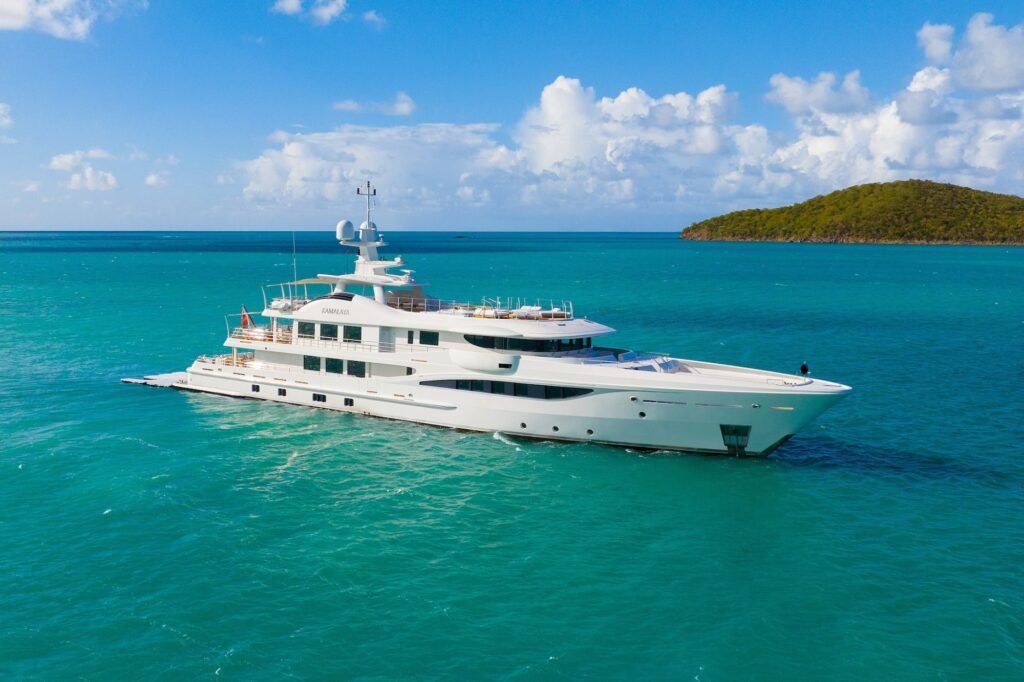 KAMALAYA for charter, aerial profile