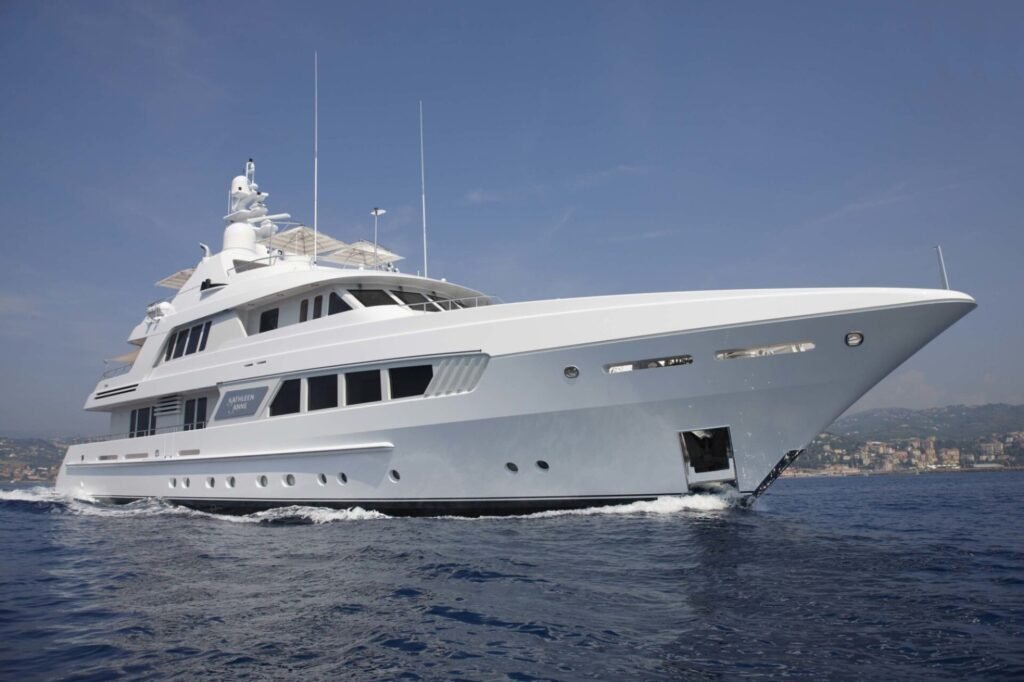 KATHLEEN ANNE for charter, profile view