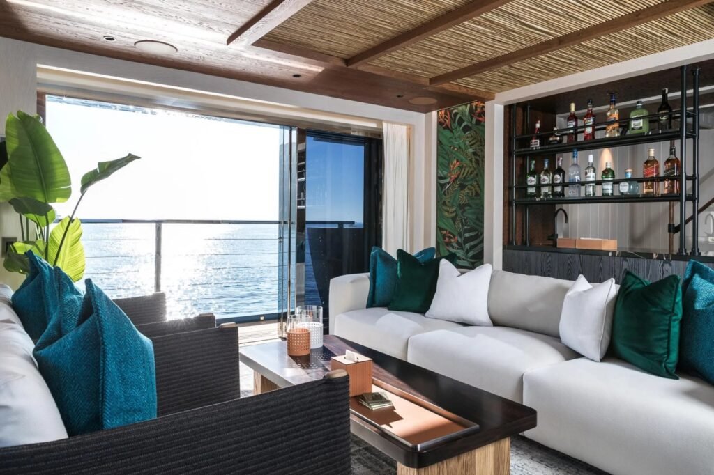 KING BENJI sky lounge