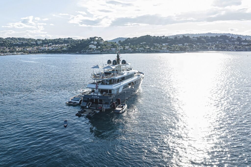 LADY TRUDY for charter, aerial profile