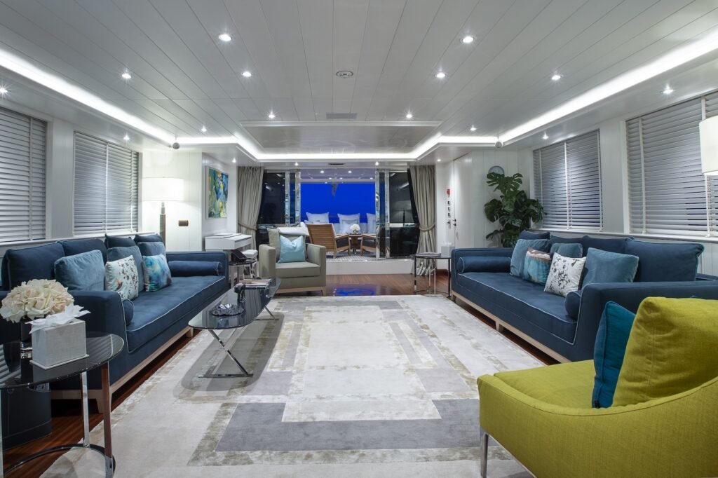 LADY TRUDY interior living