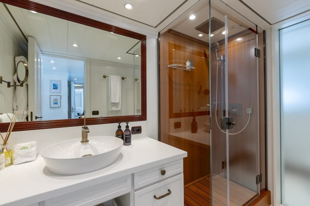 LADY TRUDY VIP cabin