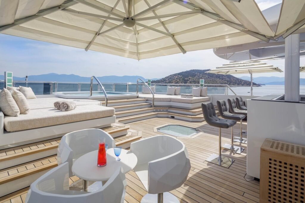 LADY VERA stateroom