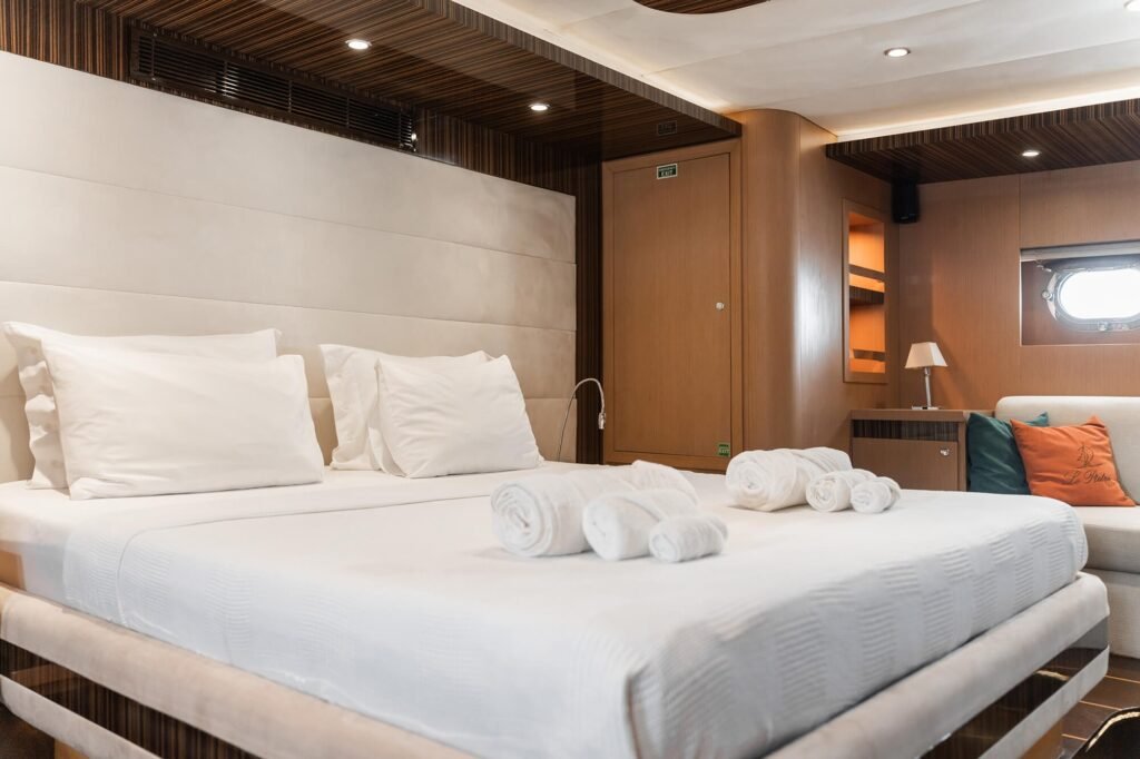 Le Pietre lounge