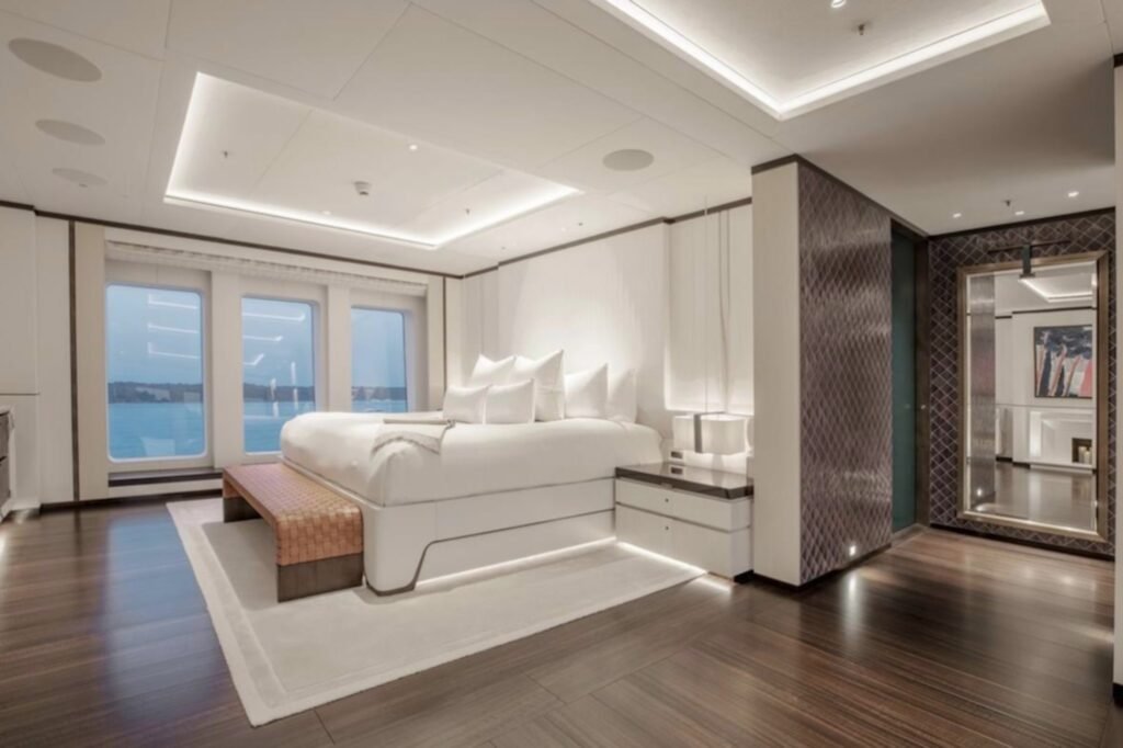 LUNASEA master suite