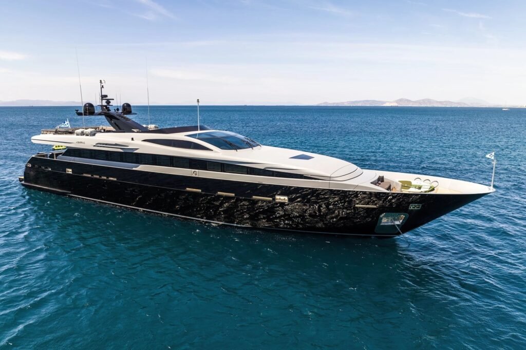 Mado for charter, profile
