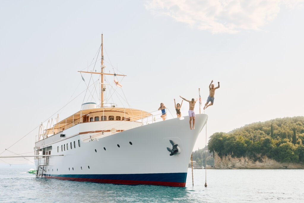 Malahne Yacht for charter 5