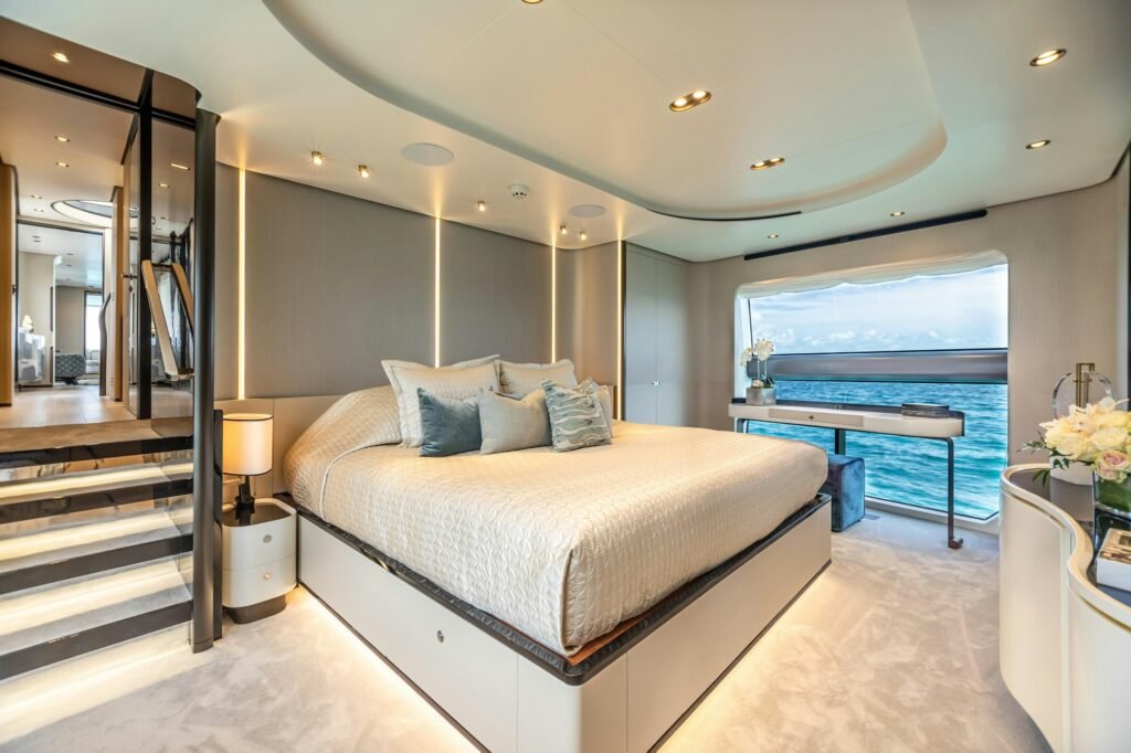 MAREA LA NAUTICA full-beam master suite