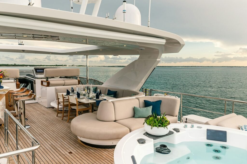 MAREA LA NAUTICA for charter, profile view