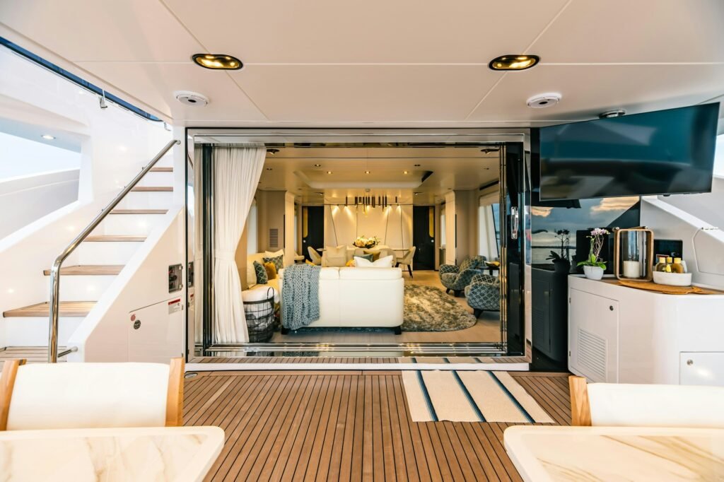 MAREA LA NAUTICA salon with aft deck access