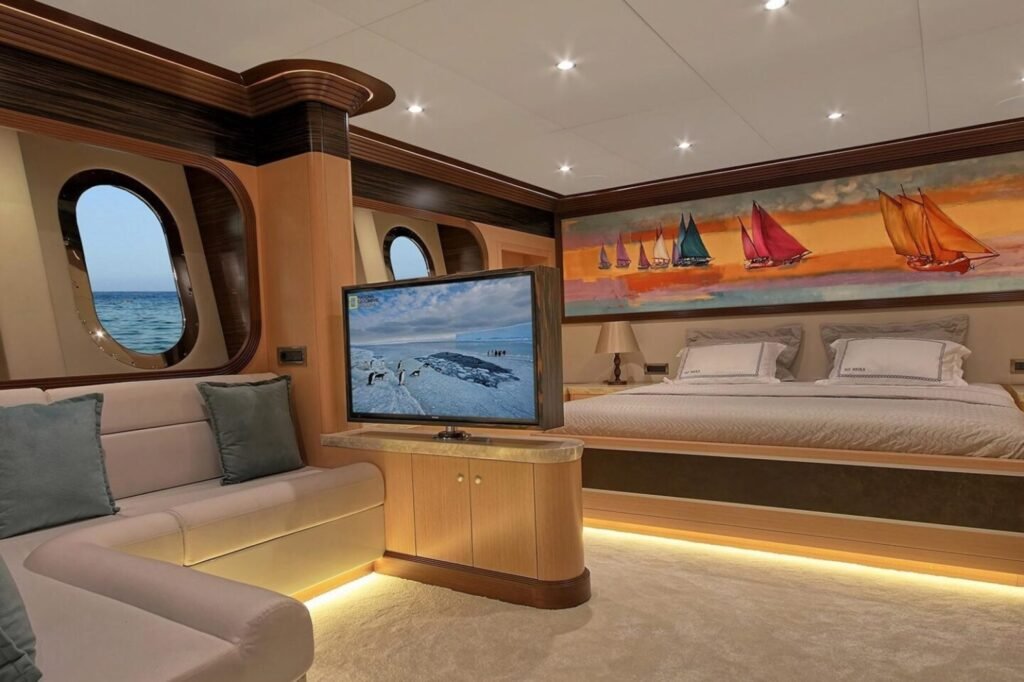 MEIRA guest cabin