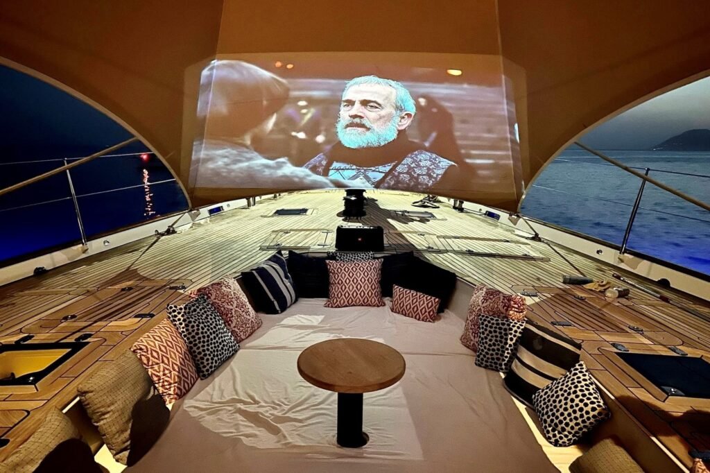 MES AMIS cockpit seating