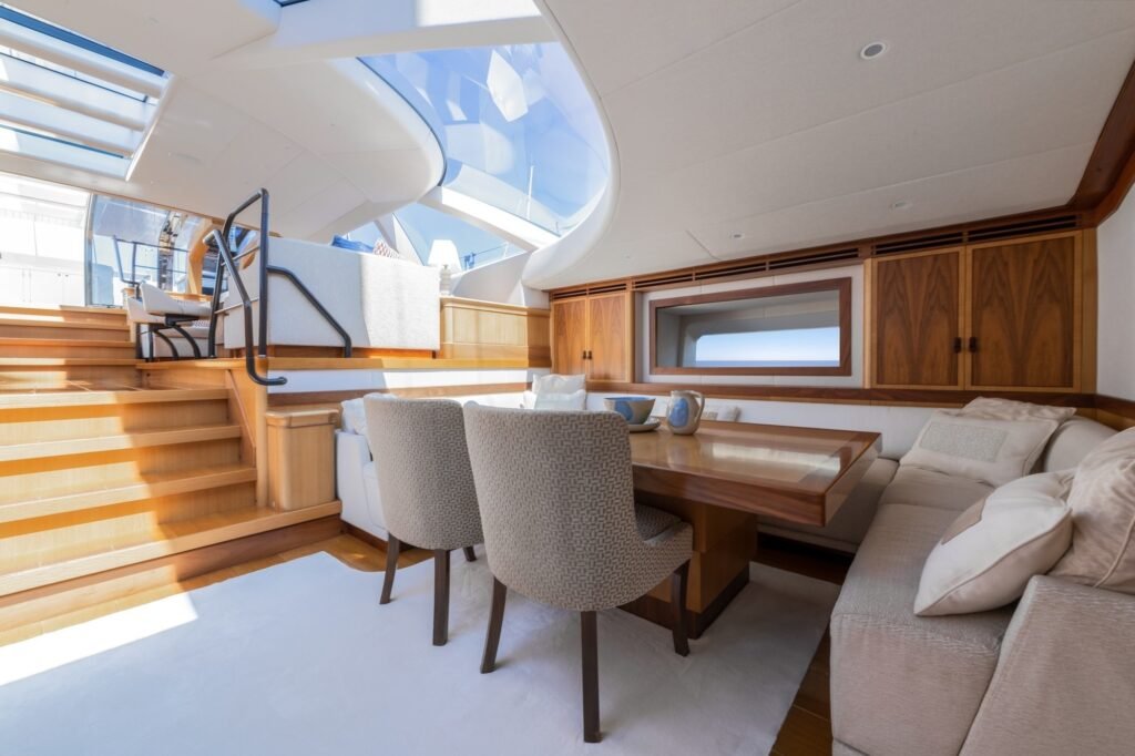 MES AMIS interior living