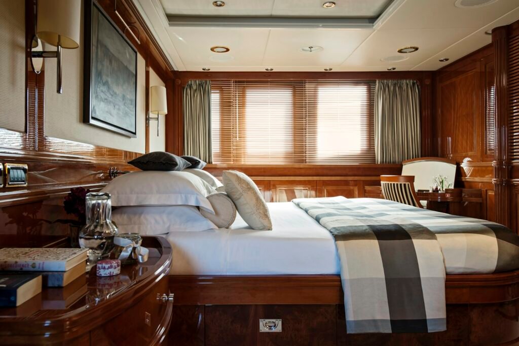 METSUYAN IV twin cabin