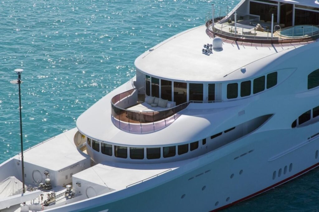 MIA ELISE II aft deck