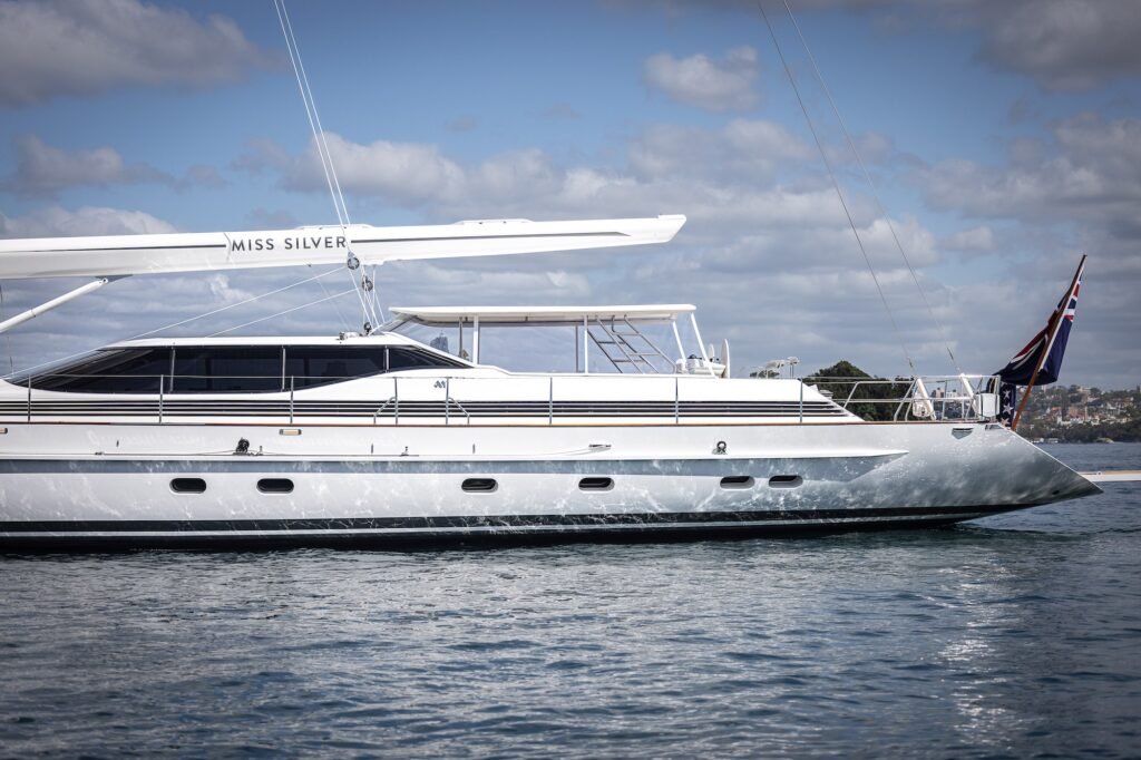 MISS SILVER for charter, sailing profile
