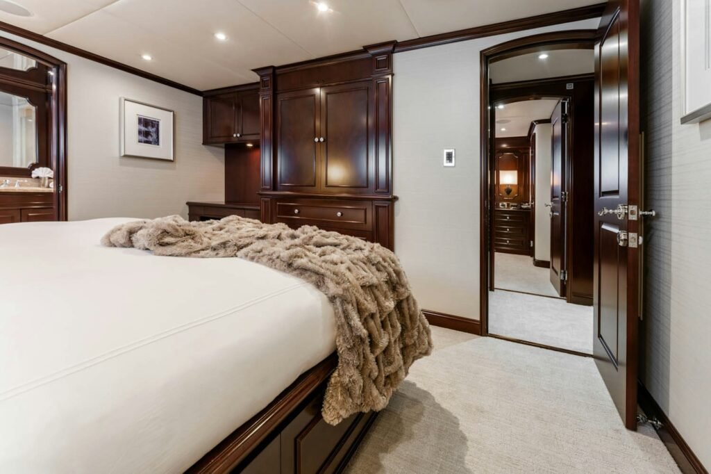 NICOLE EVELYN VIP stateroom
