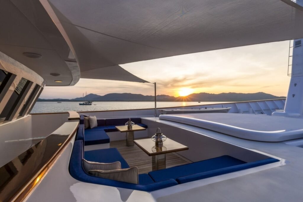 NORTHERN SUN master suite