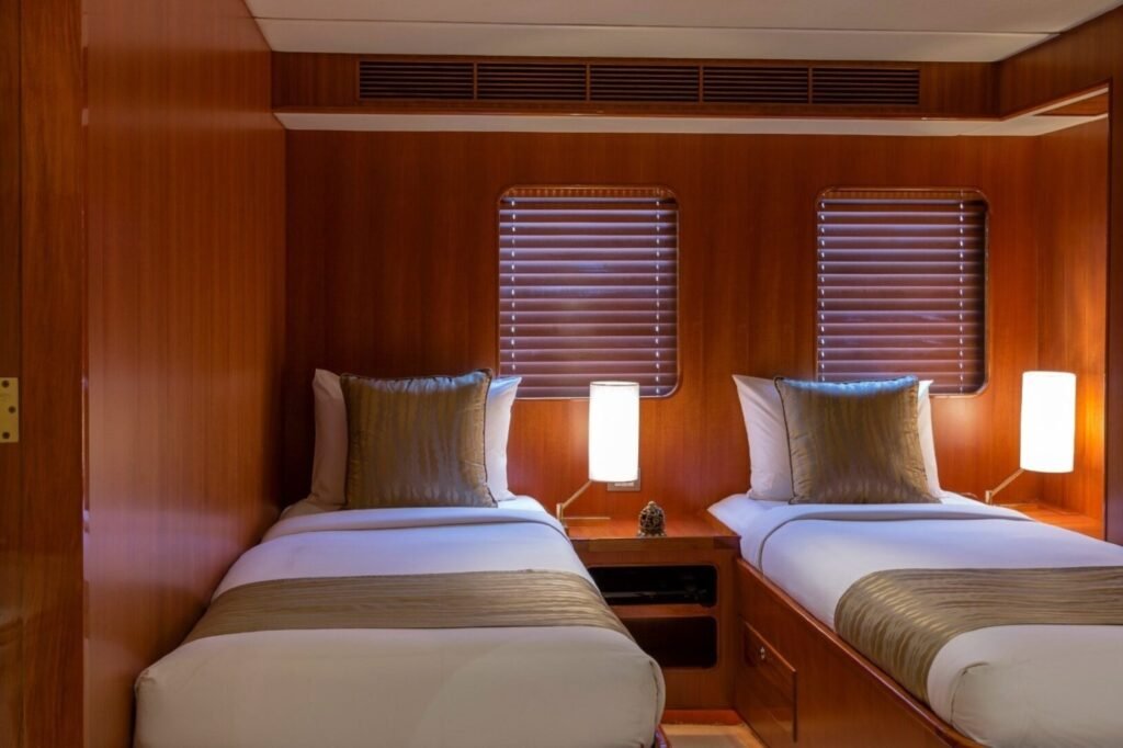 NORTHERN SUN guest cabin