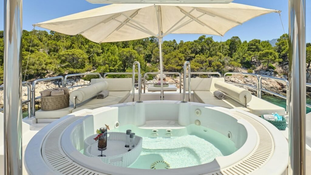 OASIS, 47-metre ISA charter yacht (view 49)