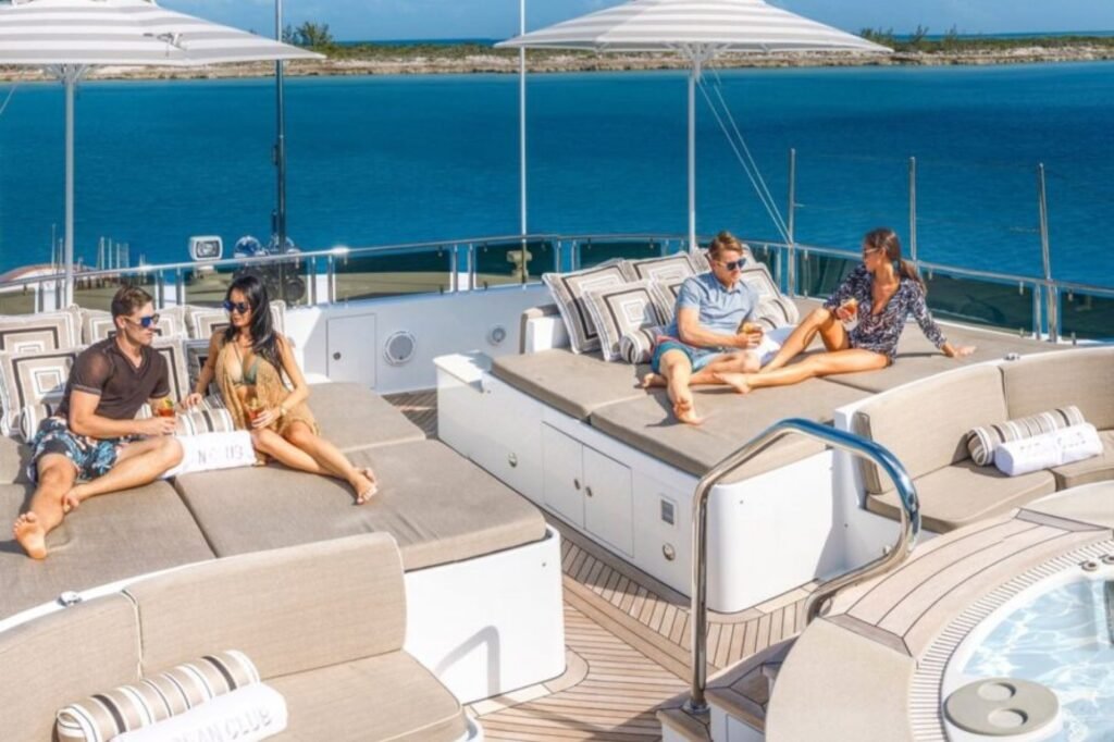 OCEAN CLUB deck