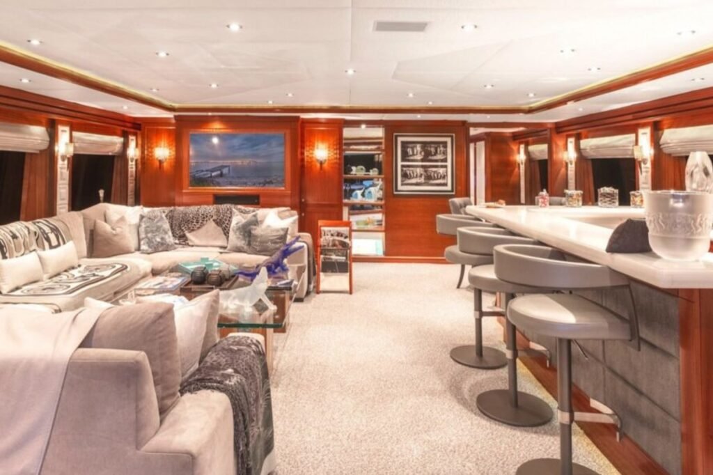 OCEAN CLUB guest cabin