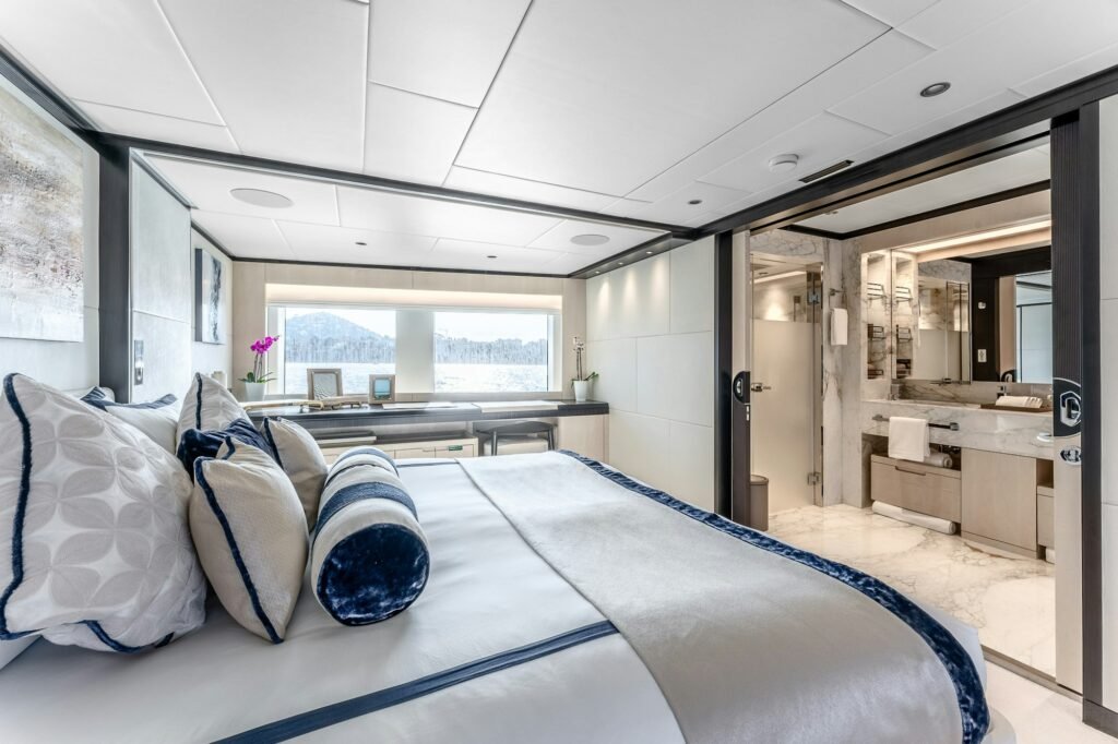 OPTIMISM master stateroom
