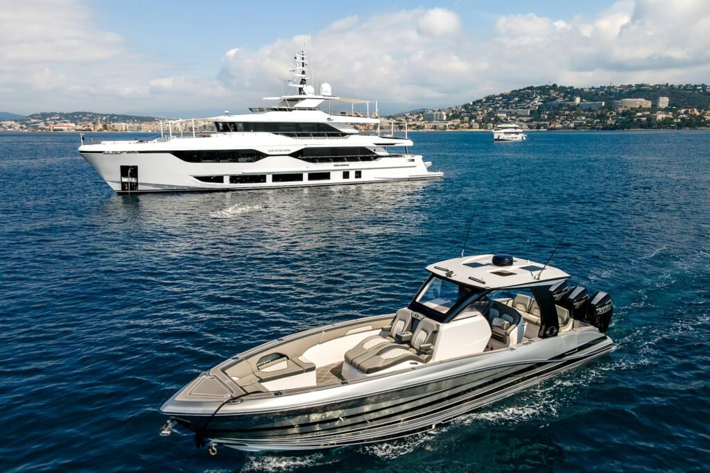 OPTIMISM for charter, profile view