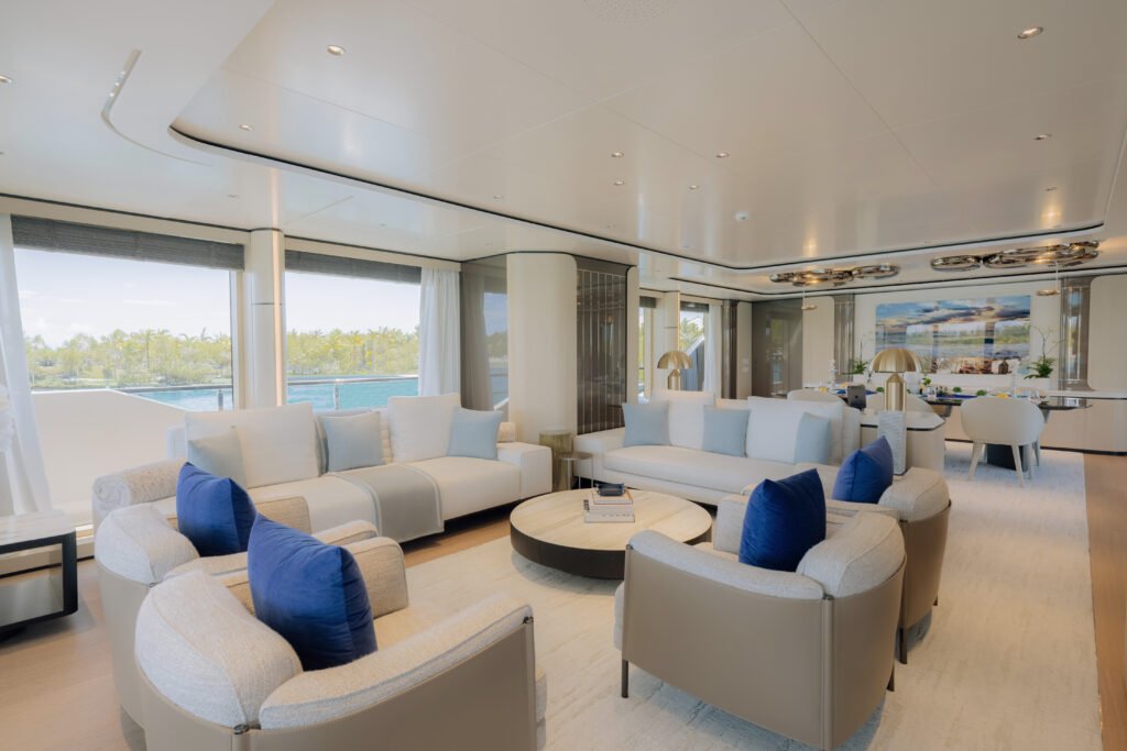 Perla Bianca Yacht for charter 3