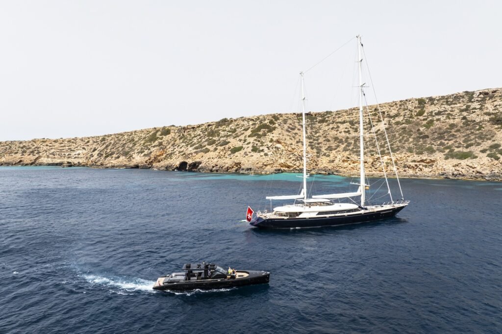 PERSEUS for charter, profile view